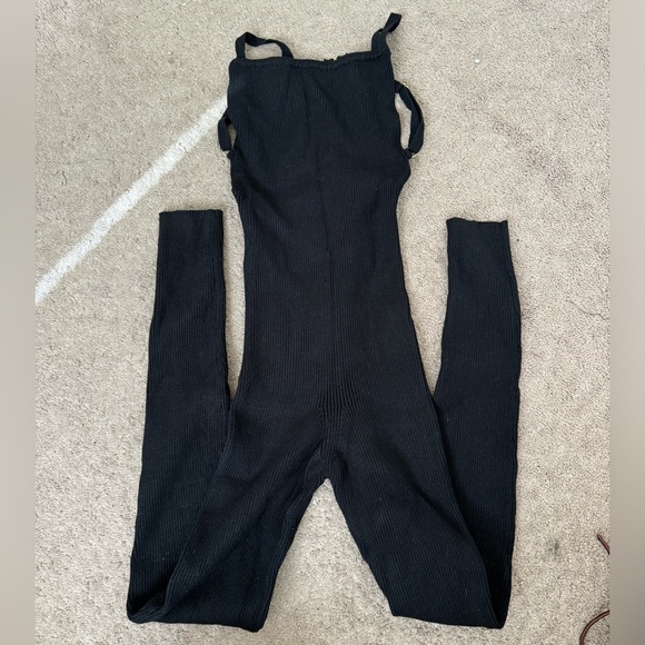 Ribbed jumpsuit - Picture 2 of 4